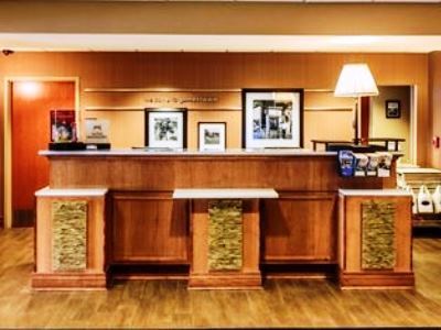 Hotel Hampton And Jamestown